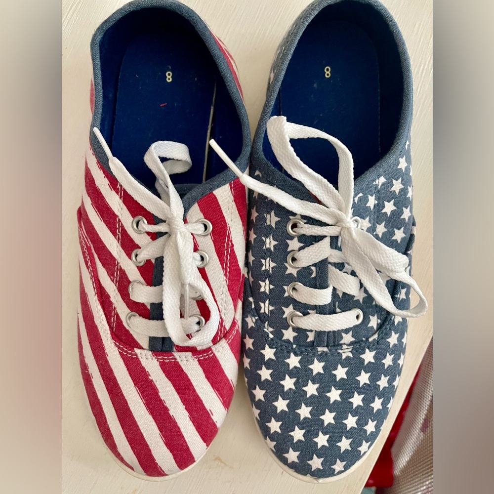 Women’s Red White and Blue Sneakers Size 8